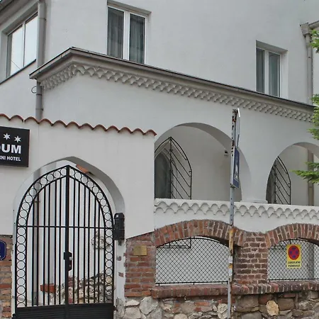 Hotel Garni Dum 3*